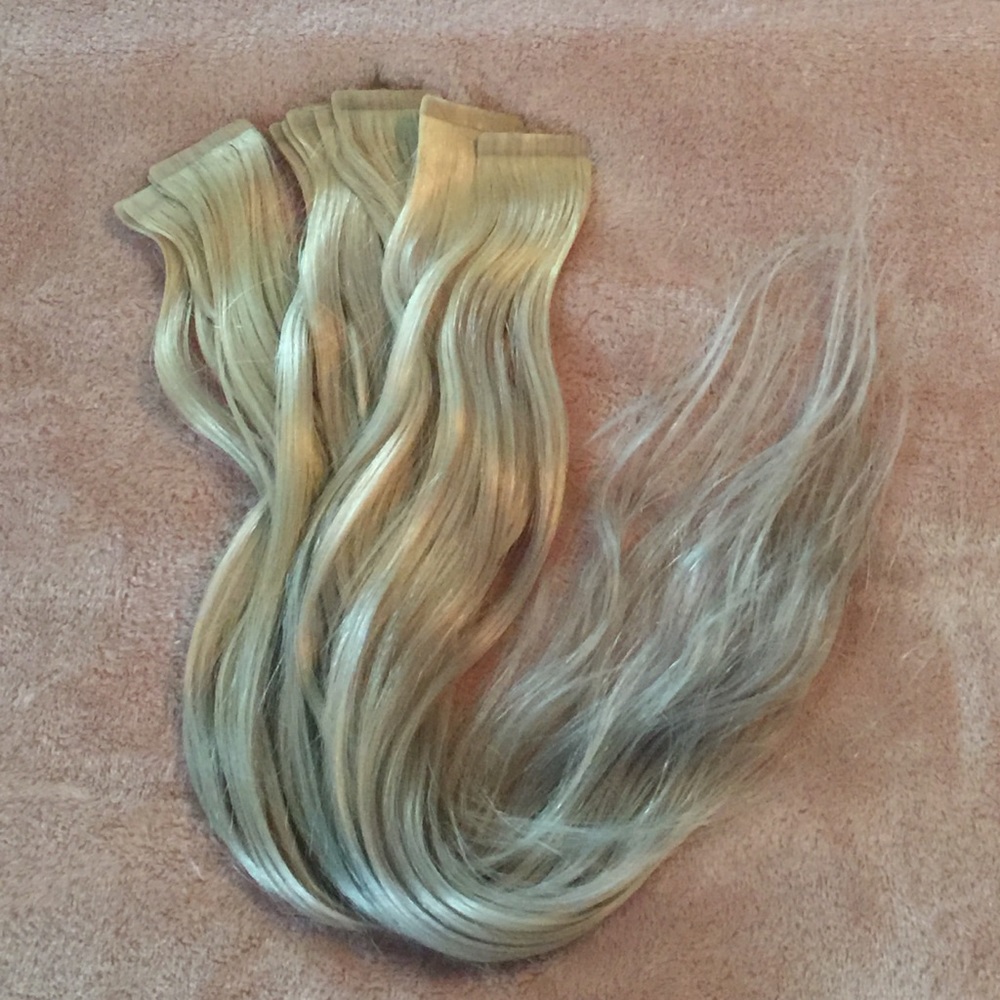24 inch bleach blonde tape in hair extensions