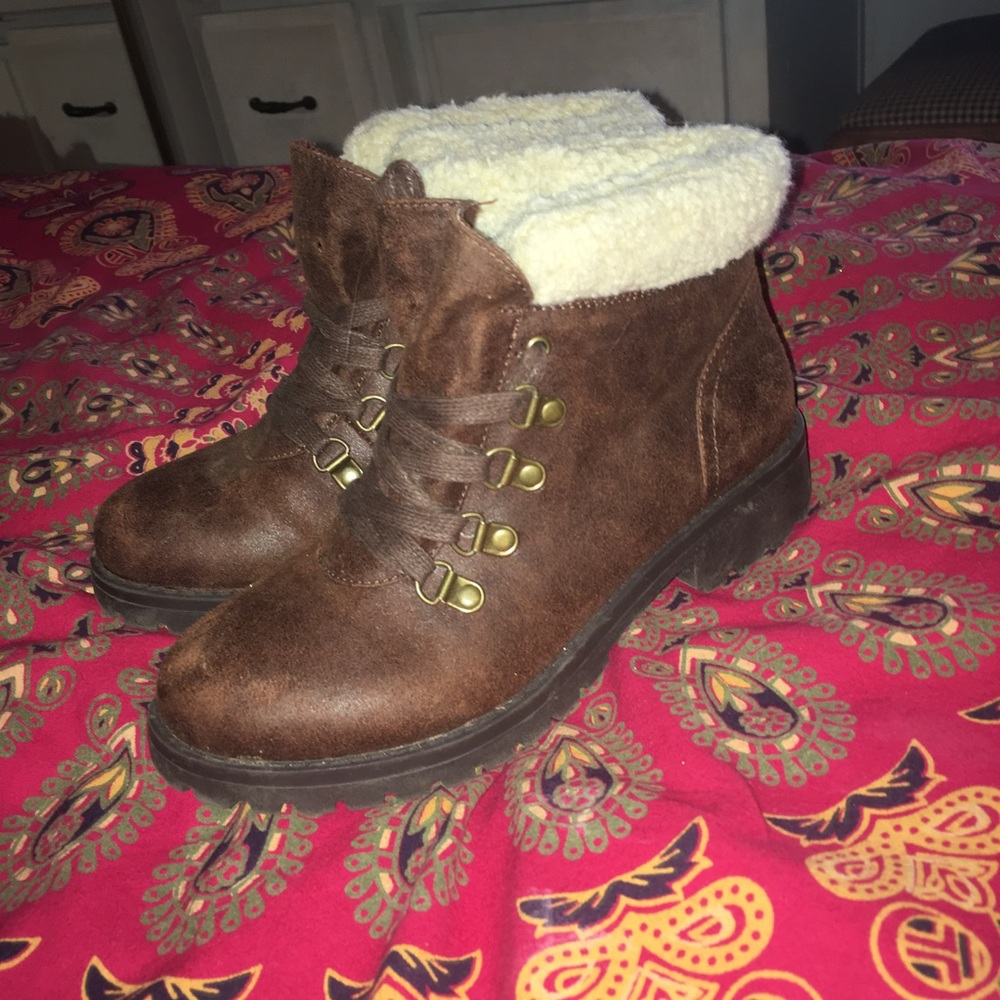 Fur lined lace up booties