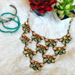 🆑New 🌻 Floral Layered Statement Necklace 🌻