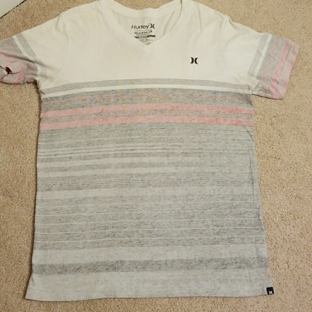Hurley Buckle t shirt
