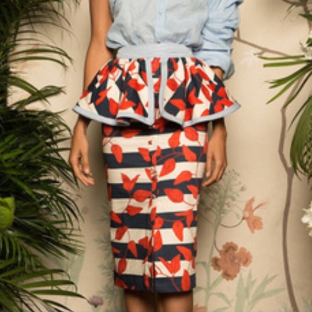 *CLEAR OUT* Ruffle Floral Skirt Midi