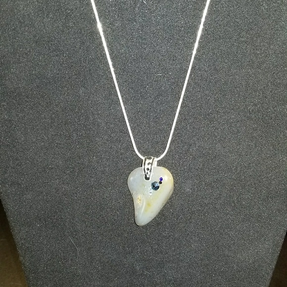 Handmade necklace - Picture 2 of 2