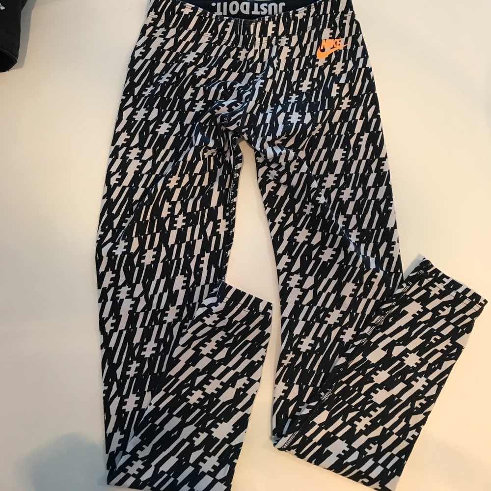 Nike Logo Print Leggings