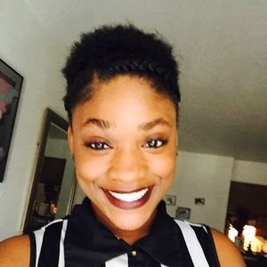 Meet your Posher, Valarie