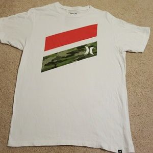 Hurley t shirt