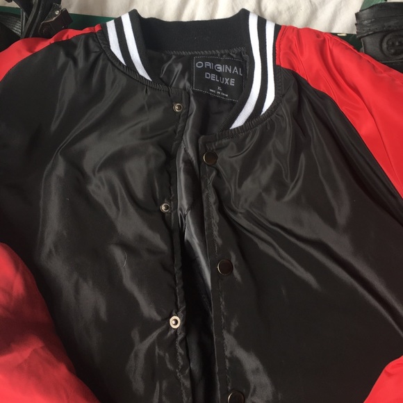 Jacket - Picture 3 of 3
