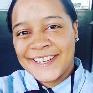 Meet your Posher, Esmeralda