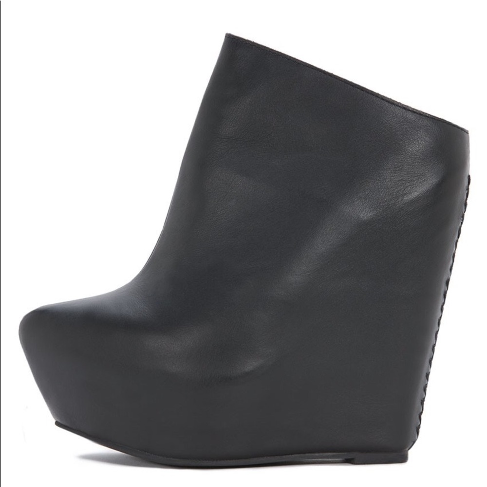 Jeffrey Campbell Zig Zag wedge platform in black