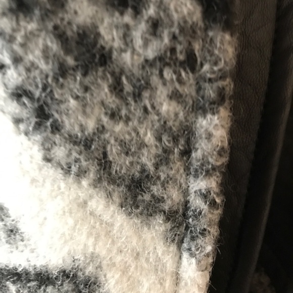 Brand new jacket - Picture 3 of 6