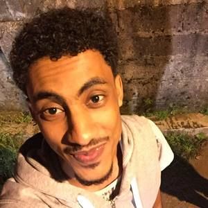 Meet your Posher, Abubaker