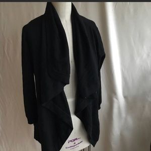 theory black open cardigan