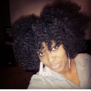 Meet your Posher, April