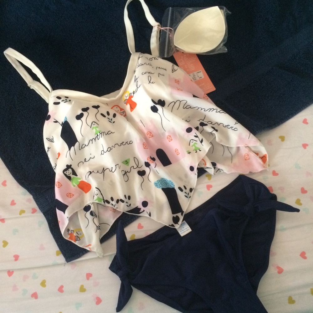 Flowy bikini set