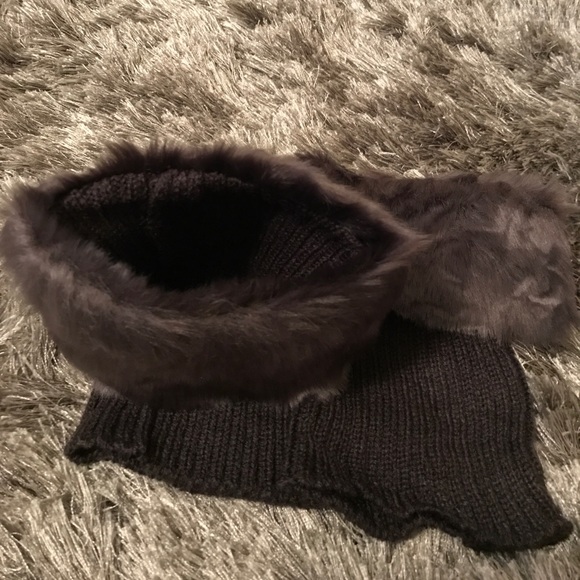 🔴 Final ✂️ 2hrs only faux fur Boot Cuffs❄️ - Picture 6 of 7