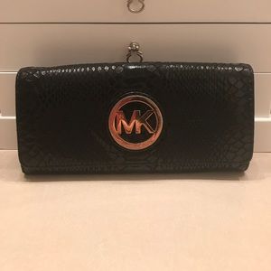 Micheal Kors Wallet