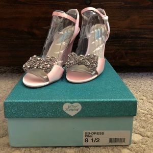 NWT Betsey Johnson Shoes