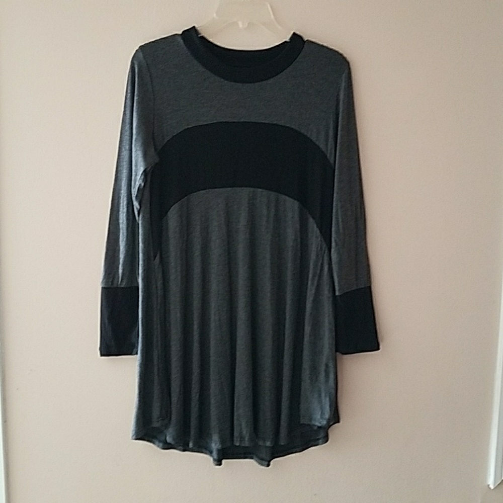 Two tone tunic - Picture 2 of 2