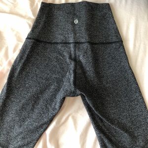 Lululemon pants size 2