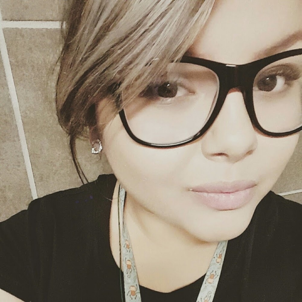 Meet your Posher, Carla