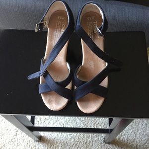 Toms strappy wedges