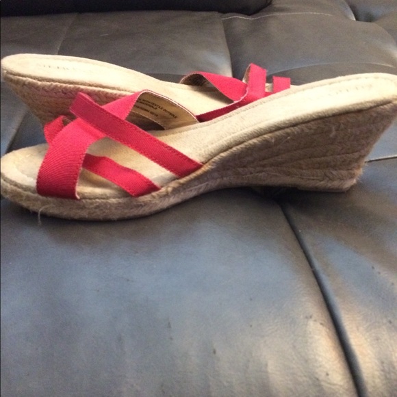 Espadrilles - Picture 2 of 3