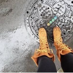 Minnetonka Lace knee high Boot NWT in box!! ❤️