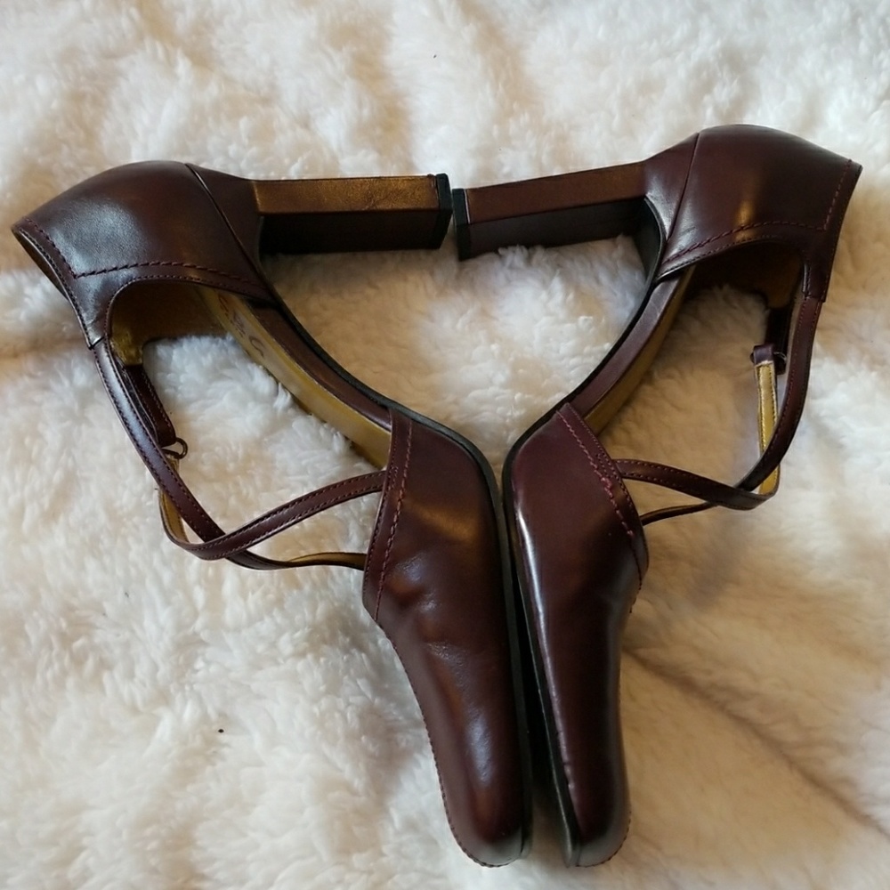 BCBG Paris Wine Color Heels