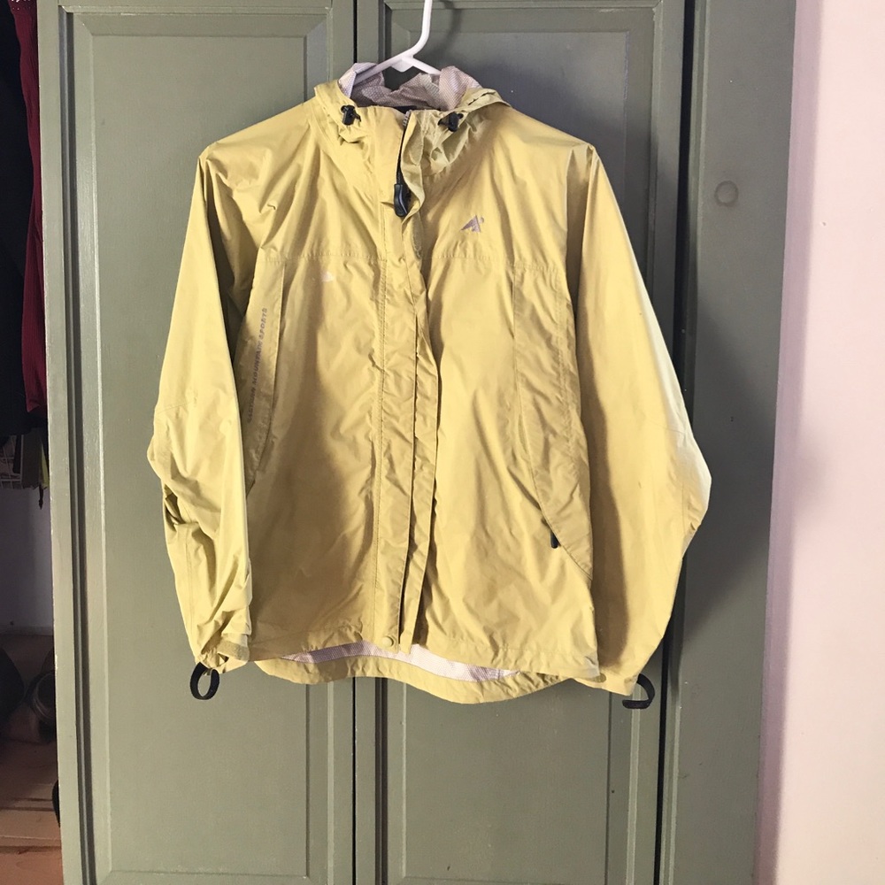 Hooded rain jacket