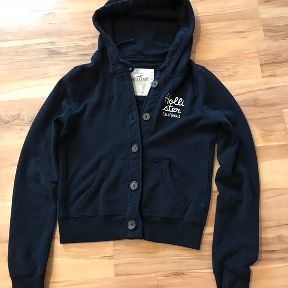 Hollister - Picture 2 of 4