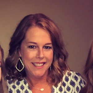 Meet your Posher, Stacy
