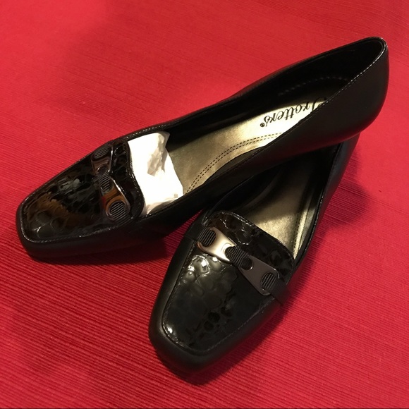 Trotters shoes - Picture 3 of 8