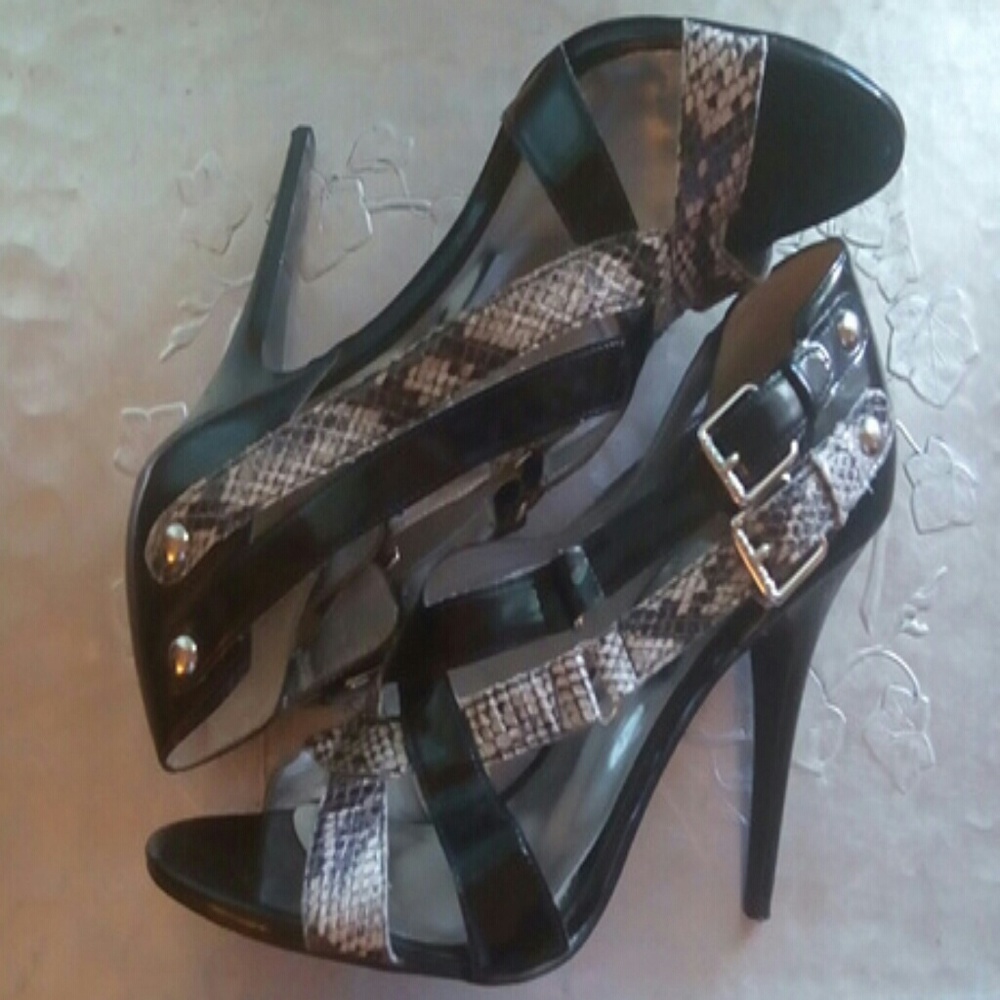 GUESS PALANE STILETTOS