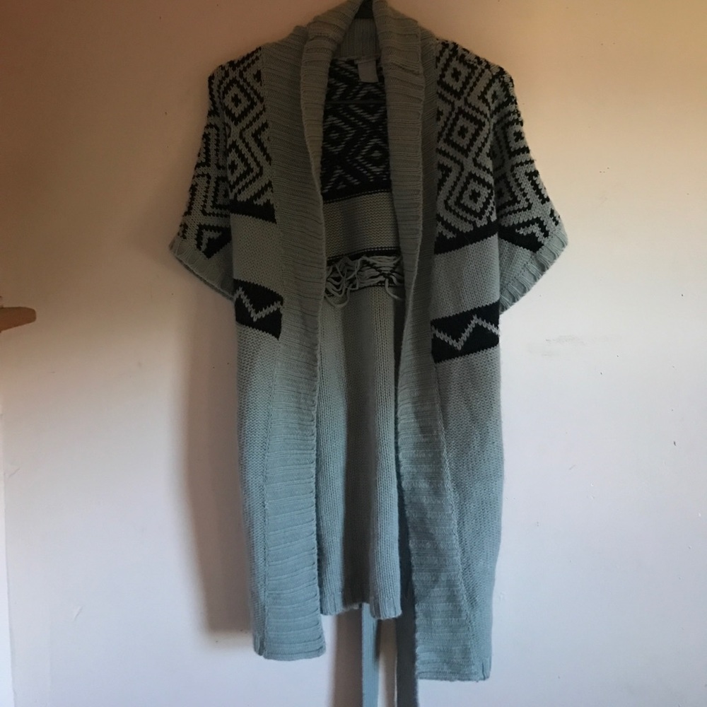 Short sleeve cardigan