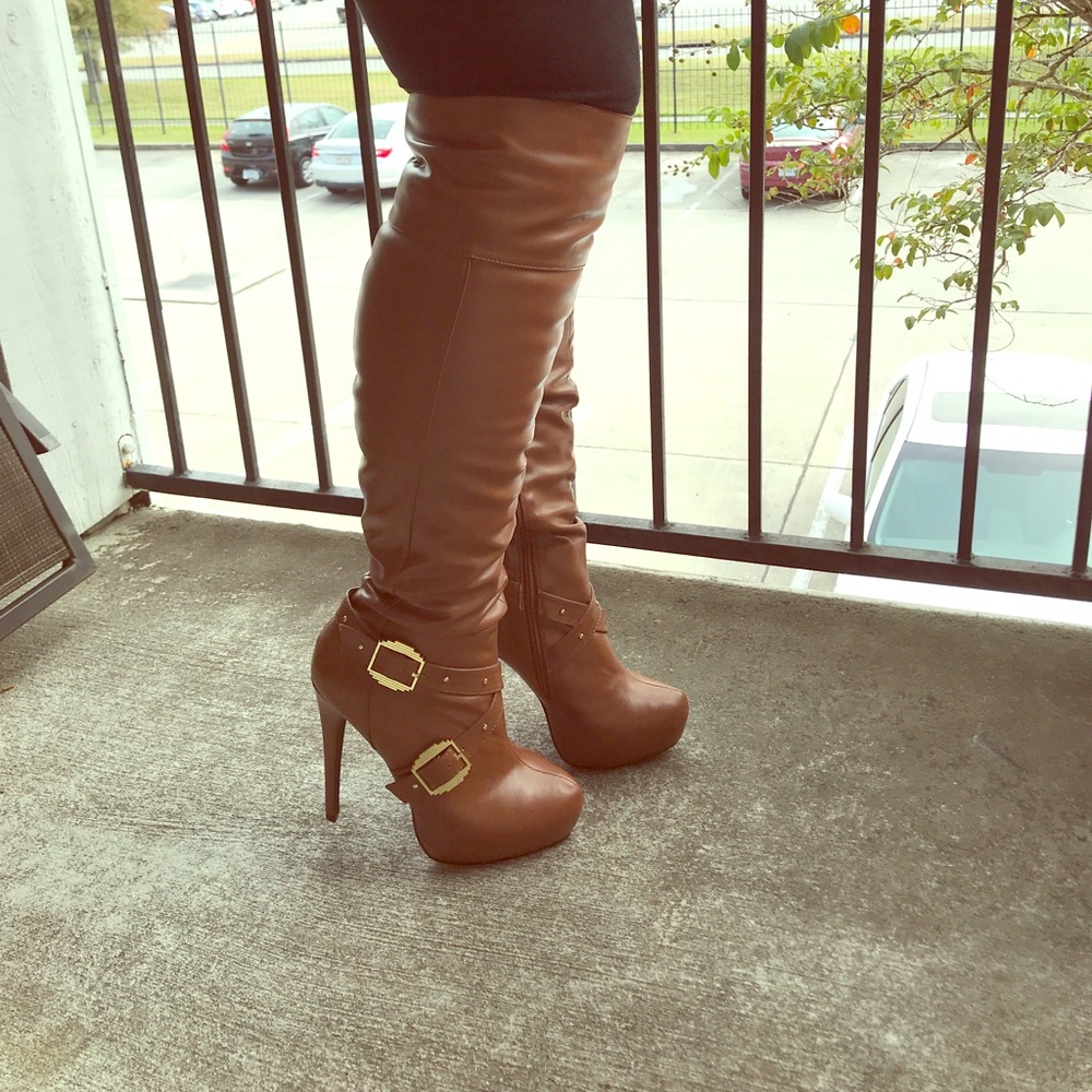 Heeled boots great for fall!🍁🍂 *OFFERS WELCOME*