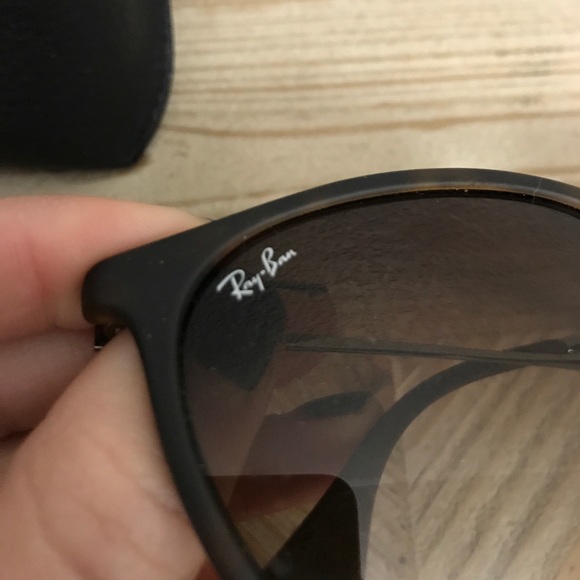 Tortoise color Erika Raybans perfect condition - Picture 2 of 3