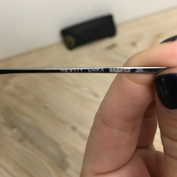 Tortoise color Erika Raybans perfect condition - Picture 3 of 3