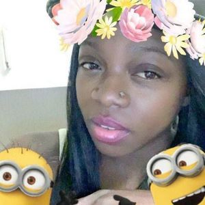 Meet your Posher, Monique