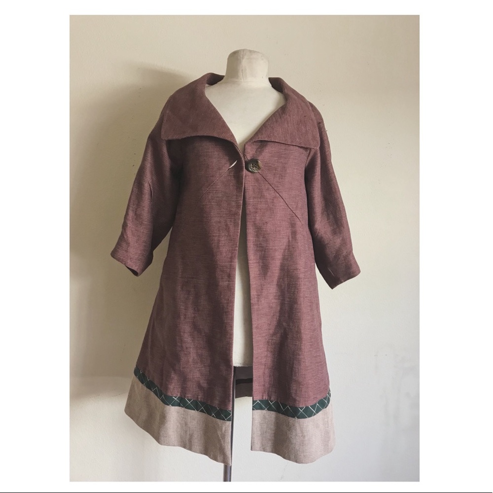 Elegant bcbg coat