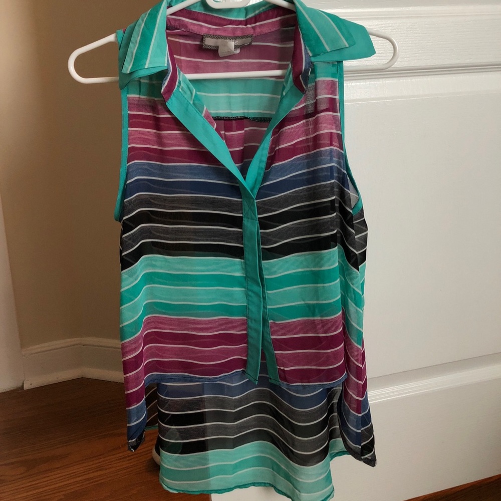 FRANCESCAS - size small - high low blouse