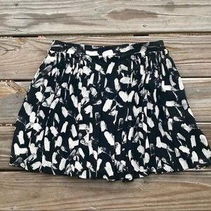 Banana Republic Brushstroke Pleated Skirt, Size 4