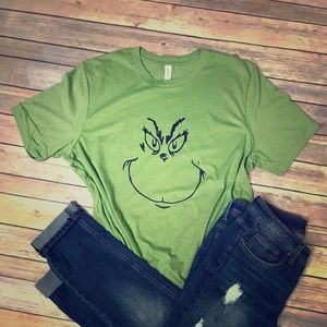 Grinch Boyfriend Tee New