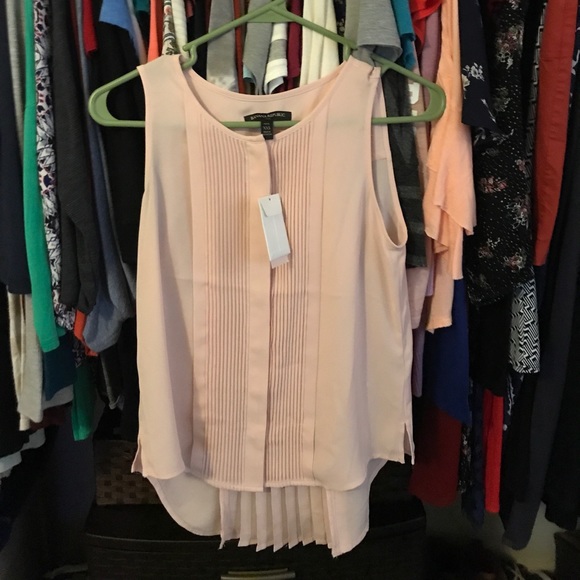 Sleeveless Dress Shirt - Picture 2 of 2