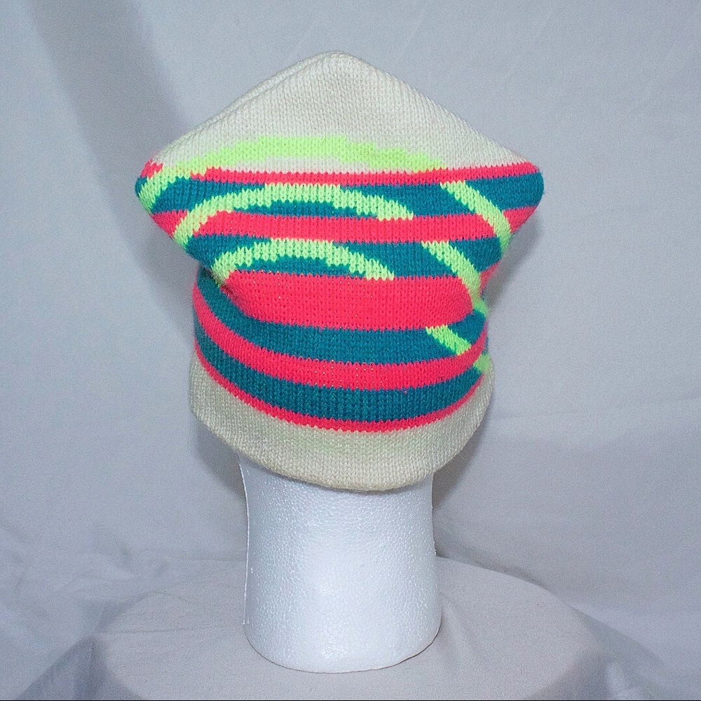❌SOLD❌Vintage Smiley Winter Beanie Unisex - Picture 3 of 3