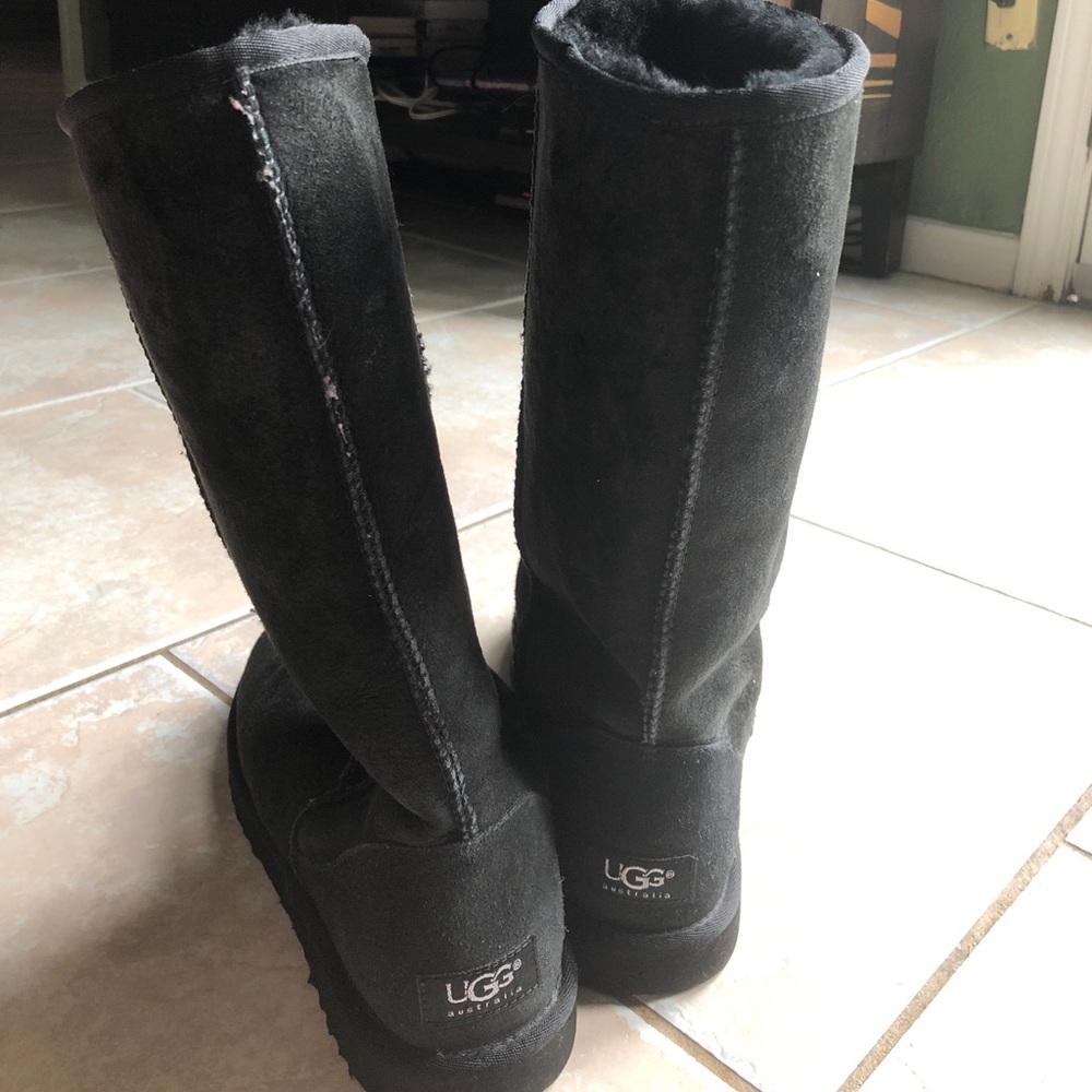 Women’s UGG tall boots