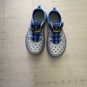 Like New water/play/non slip Stride Rite Phibians