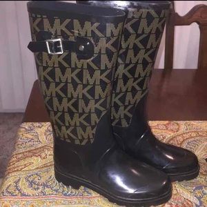 Michael kors rain boots