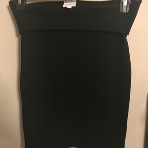 Solid black Cassie, LLR