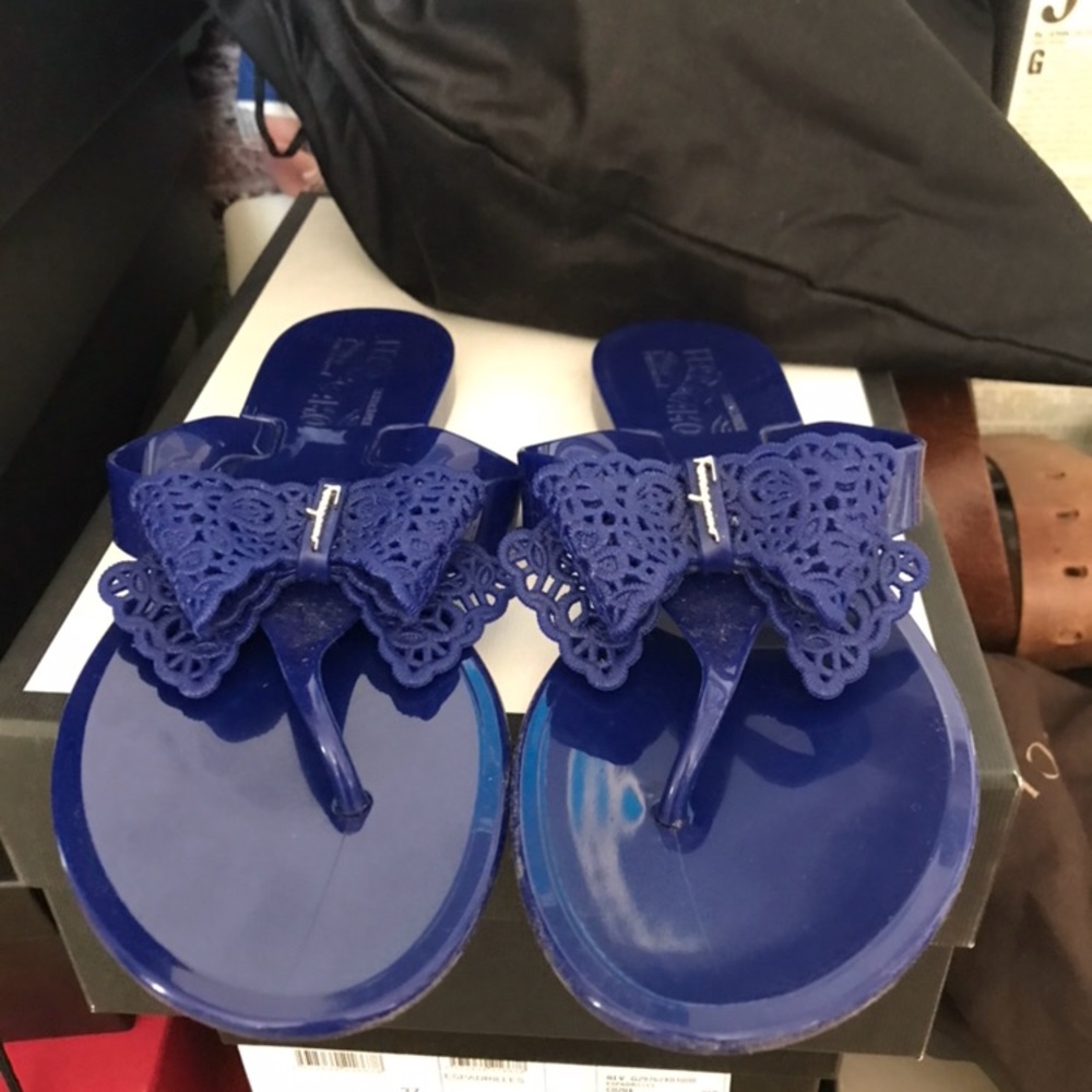 Salvatorre ferragamo sandlas