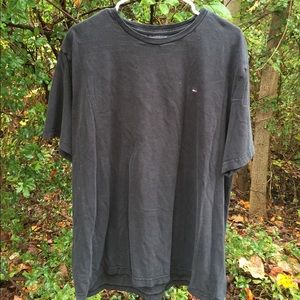 Tommy Hilfiger black t shirt