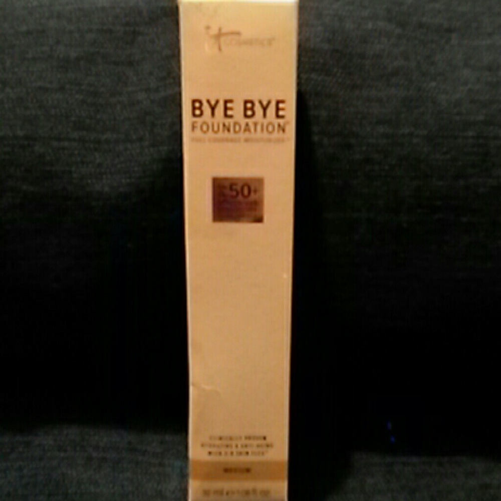 IT Cosmetics BYE BYE FOUNDATION 🆕 32 OZ